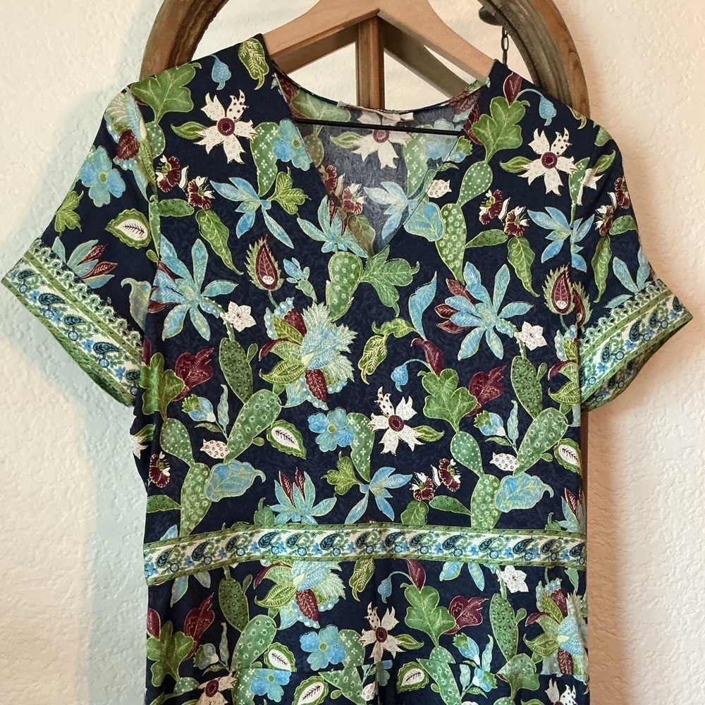 Tory Burch Garden Wisteria Silk Dress Size 6 Fit & Flare, Side Zip, Button Back - Picture 3 of 8